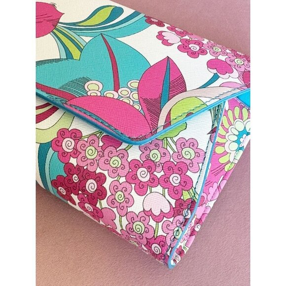Trina Turk Summer Floral Printed Clutch NWT - Picture 4 of 9